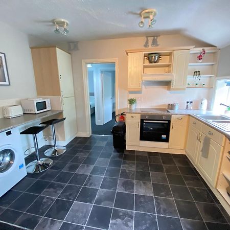 Cottage Style 2 Bedroom Apt In City, Near Utilita Arena & Free Parking Birmingham Extérieur photo