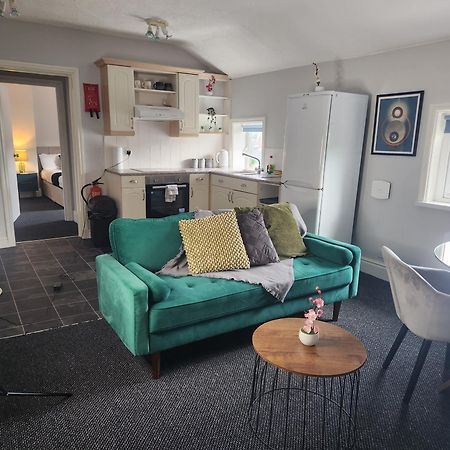 Cottage Style 2 Bedroom Apt In City, Near Utilita Arena & Free Parking Birmingham Extérieur photo