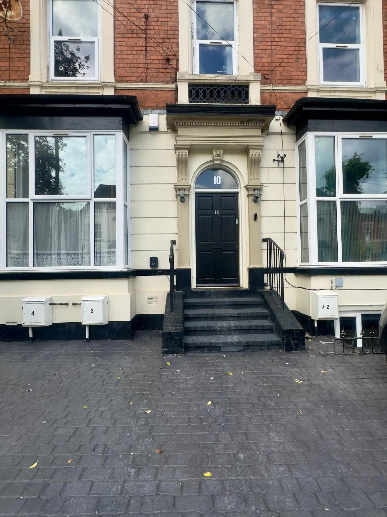 Cottage Style 2 Bedroom Apt In City, Near Utilita Arena & Free Parking Birmingham Extérieur photo