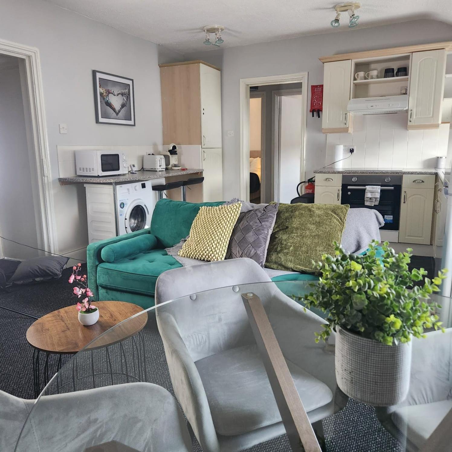 Cottage Style 2 Bedroom Apt In City, Near Utilita Arena & Free Parking Birmingham Extérieur photo