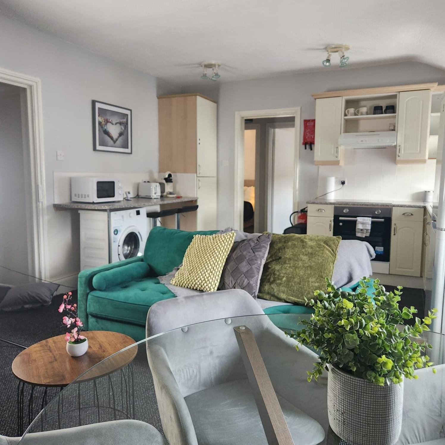Cottage Style 2 Bedroom Apt In City, Near Utilita Arena & Free Parking Birmingham Extérieur photo
