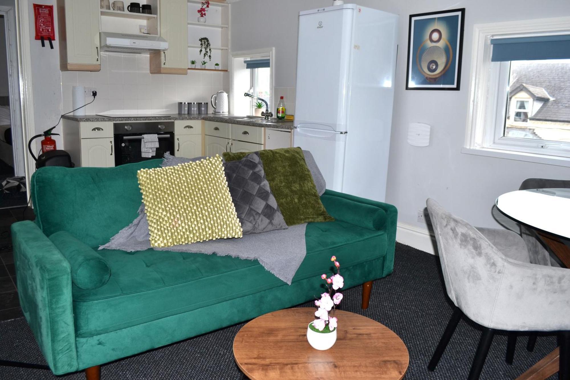 Cottage Style 2 Bedroom Apt In City, Near Utilita Arena & Free Parking Birmingham Extérieur photo